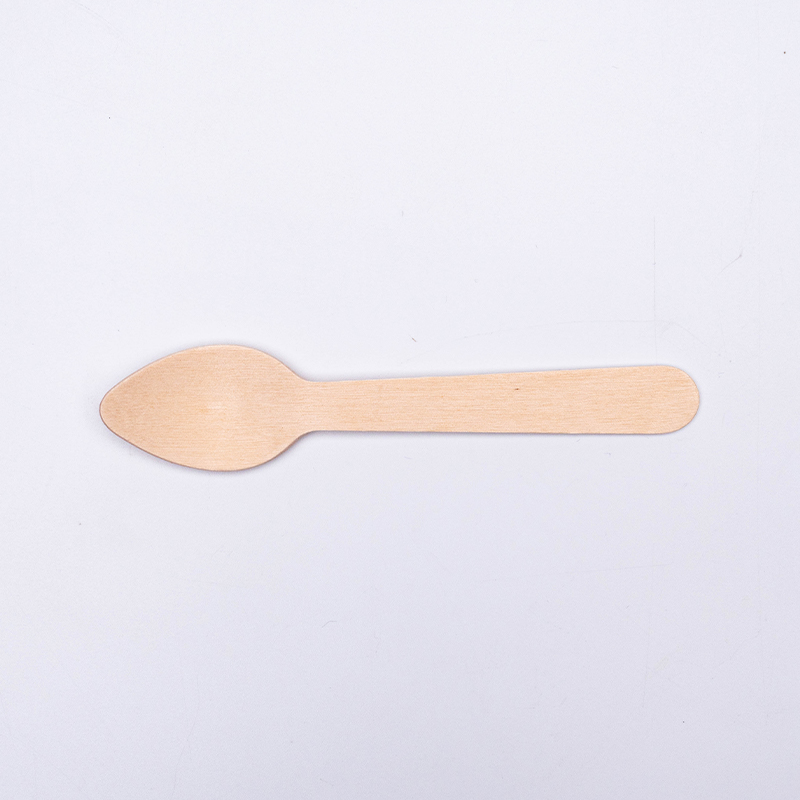 Puiset pöytäastiat