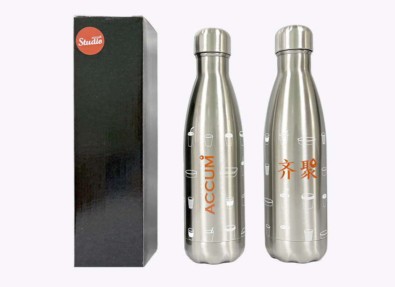 Ruostumattomasta teräksestä valmistettu pullo